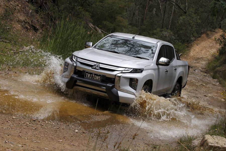  Mitsubishi Triton GLS Premium Club Cab 2019 года  (AU) (фото 26 из 38)
